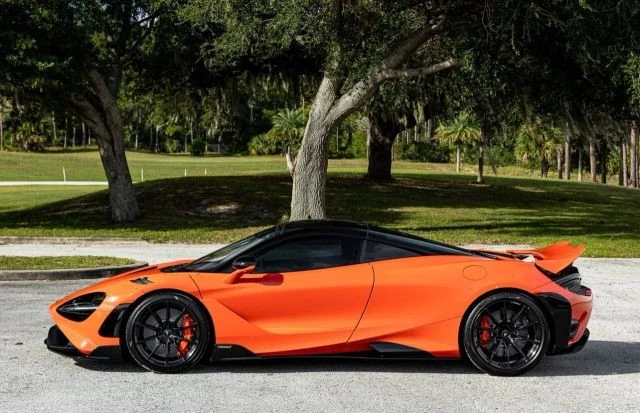 2021 McLaren 765LT - Image 4 of 17