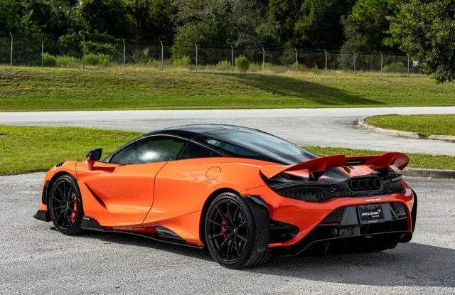 2021 McLaren 765LT - Image 8 of 17