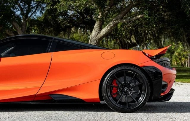 2021 McLaren 765LT - Image 6 of 17