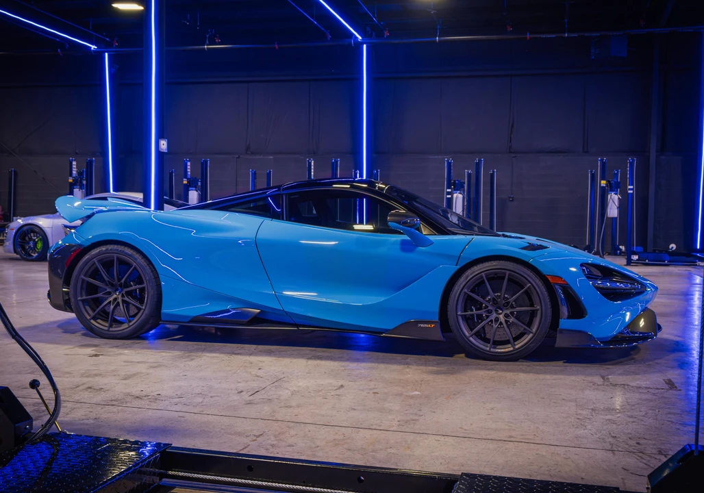 2021 McLaren 765LT - Image 16 of 31