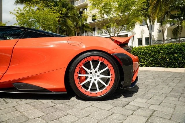 2021 McLaren 765LT - Image 16 of 21