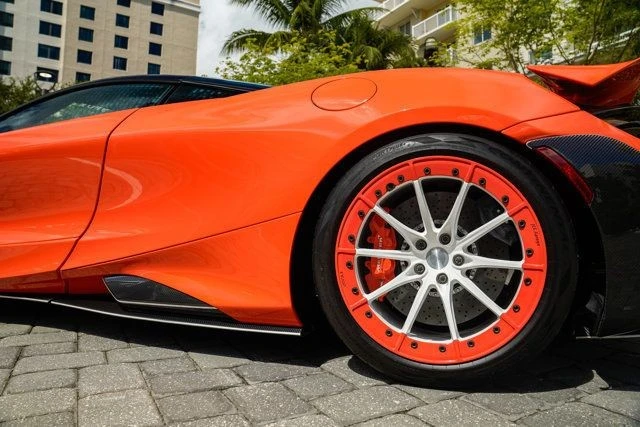 2021 McLaren 765LT - Image 18 of 21