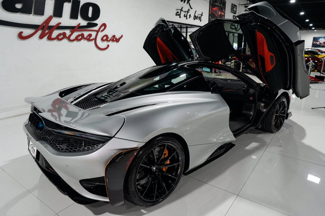 2021 McLaren 765LT - Image 7 of 31