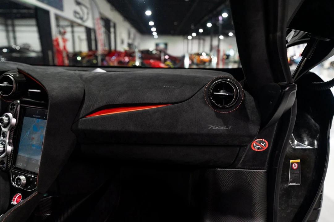 2021 McLaren 765LT - Image 29 of 31