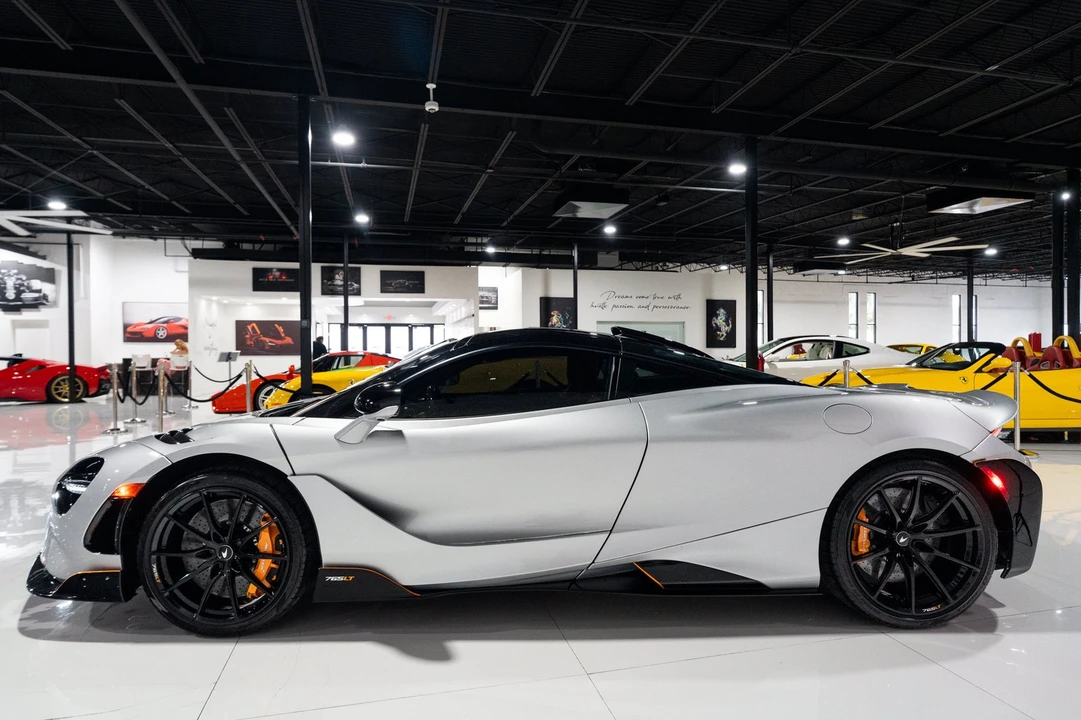 2021 McLaren 765LT - Image 12 of 31