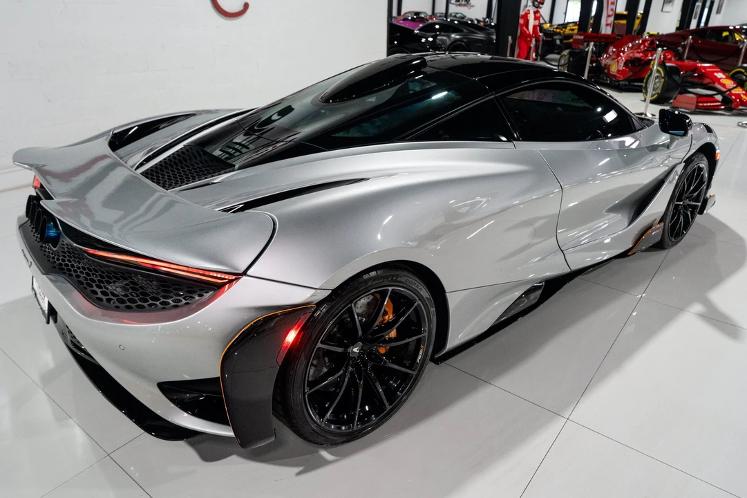 2021 McLaren 765LT - Image 15 of 31