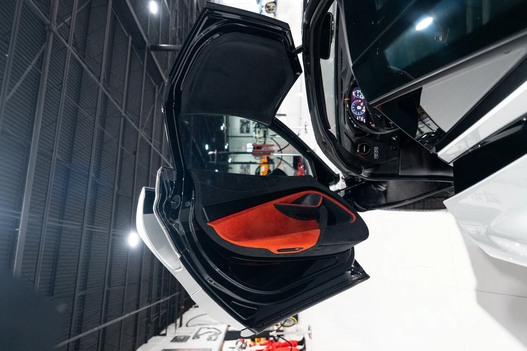 2021 McLaren 765LT - Image 31 of 31
