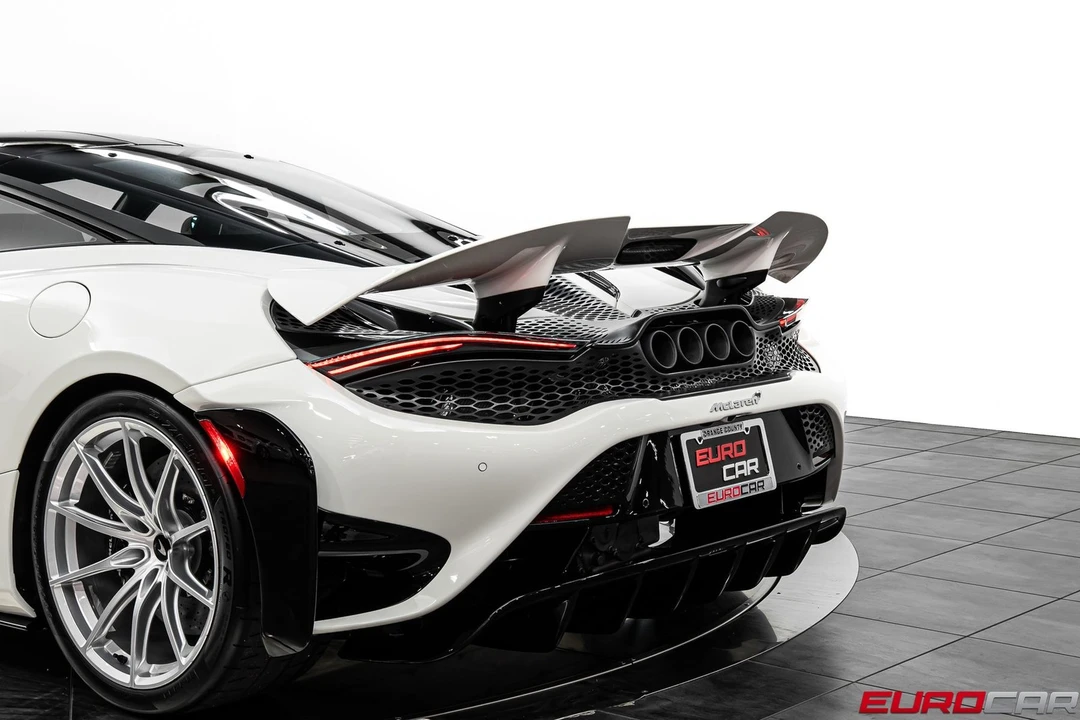 2021 McLaren 765LT - Image 18 of 31