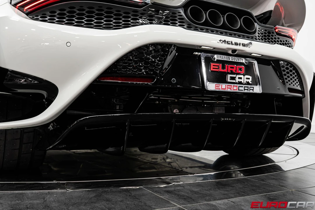 2021 McLaren 765LT - Image 22 of 31