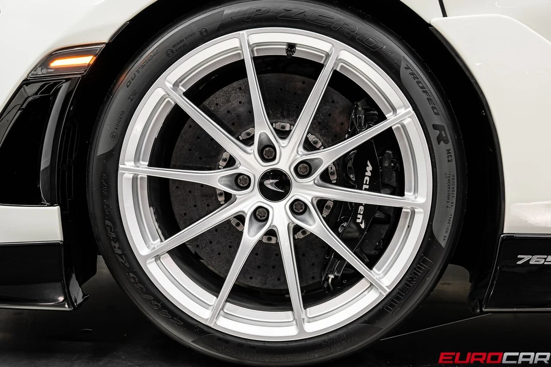 2021 McLaren 765LT - Image 23 of 31