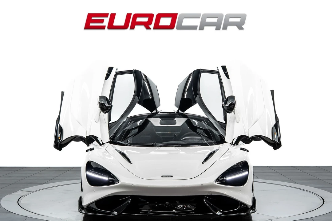2021 McLaren 765LT - Image 9 of 31