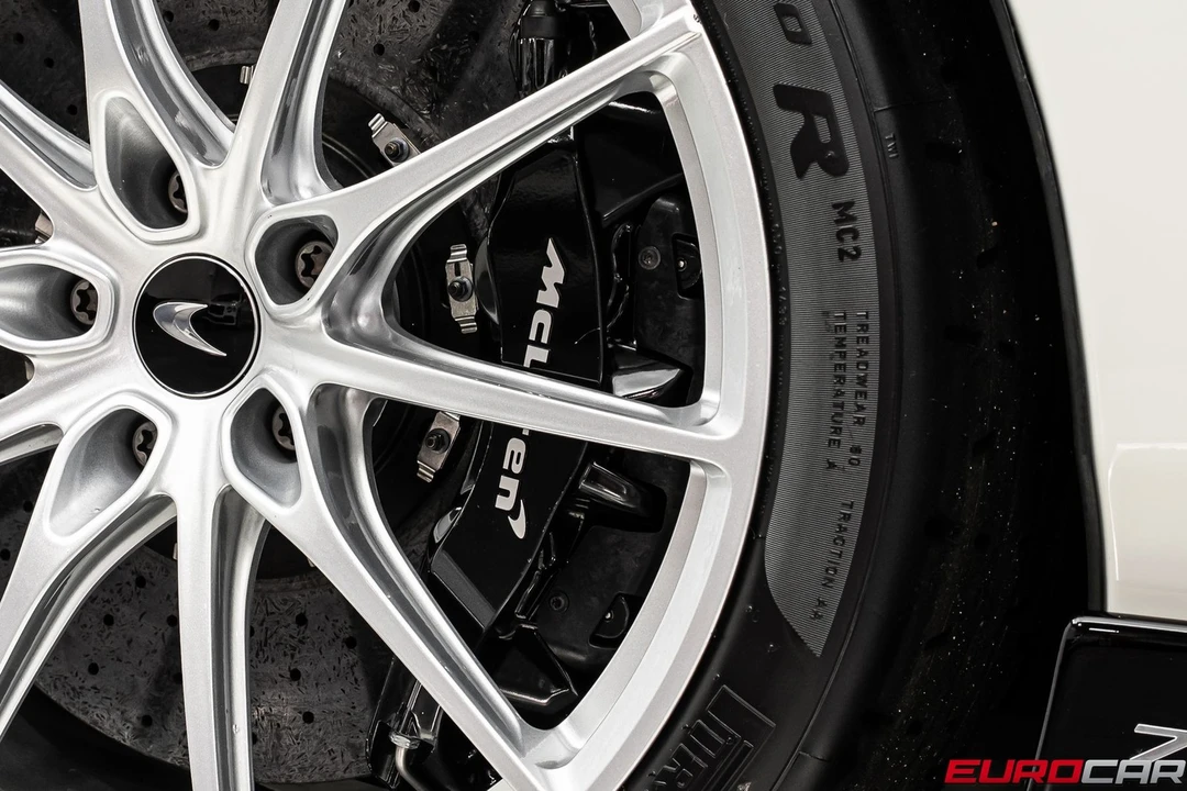 2021 McLaren 765LT - Image 24 of 31