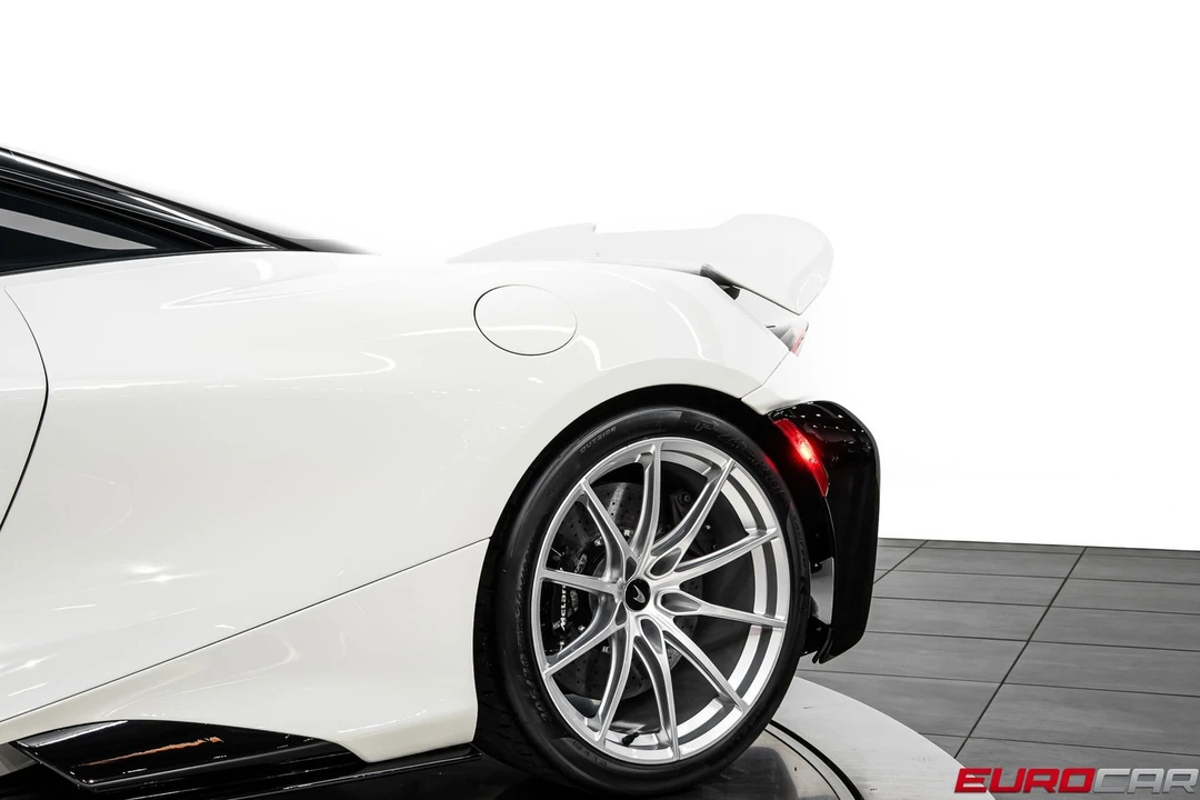 2021 McLaren 765LT - Image 16 of 31