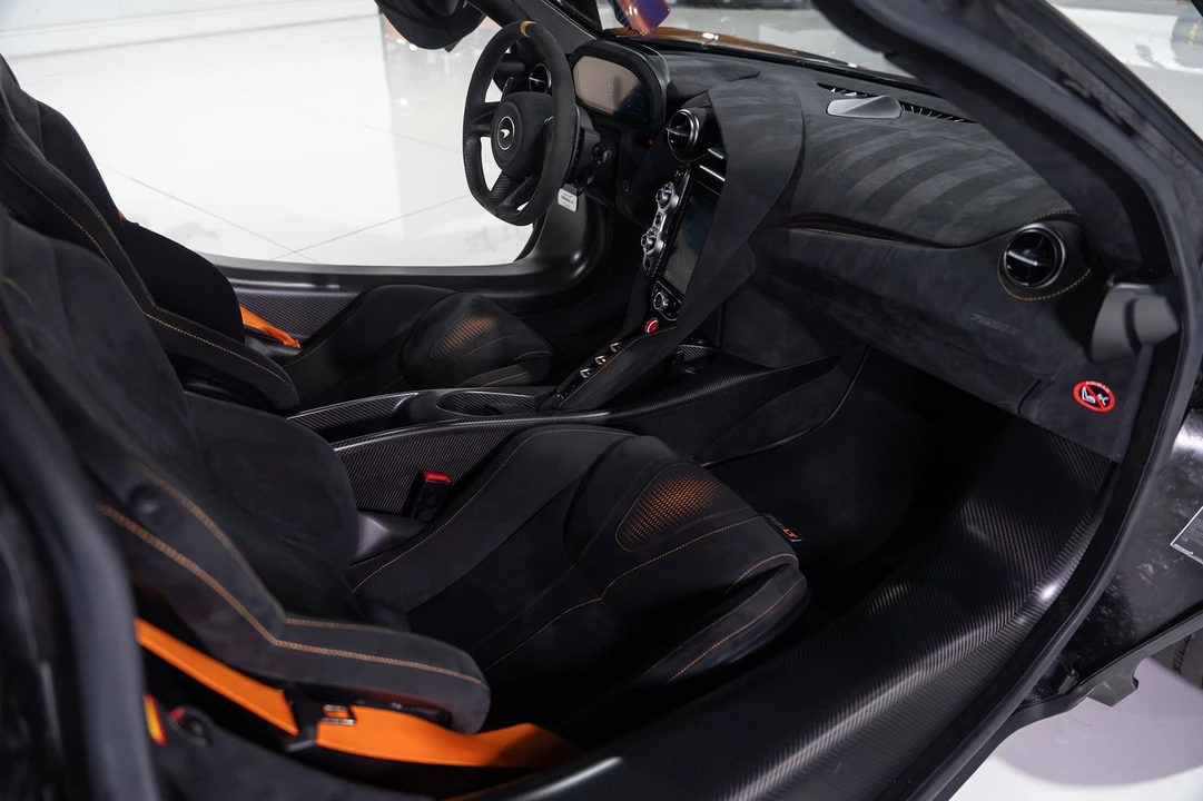 2021 McLaren 765LT - Image 20 of 21
