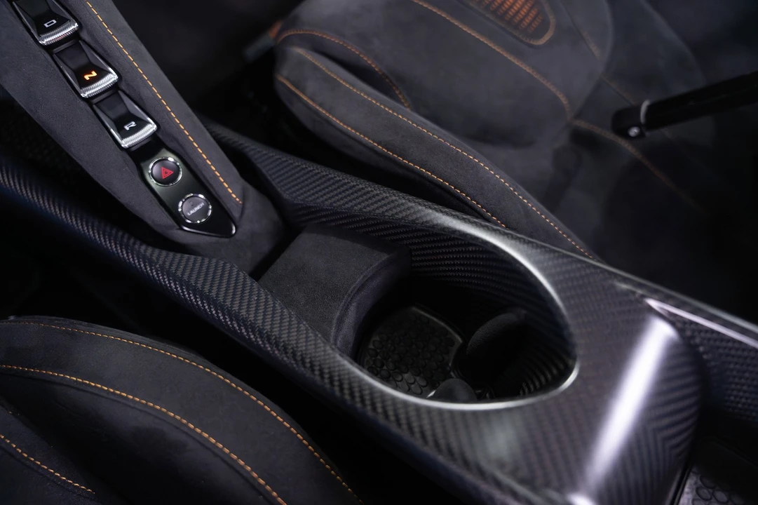 2021 McLaren 765LT - Image 29 of 31