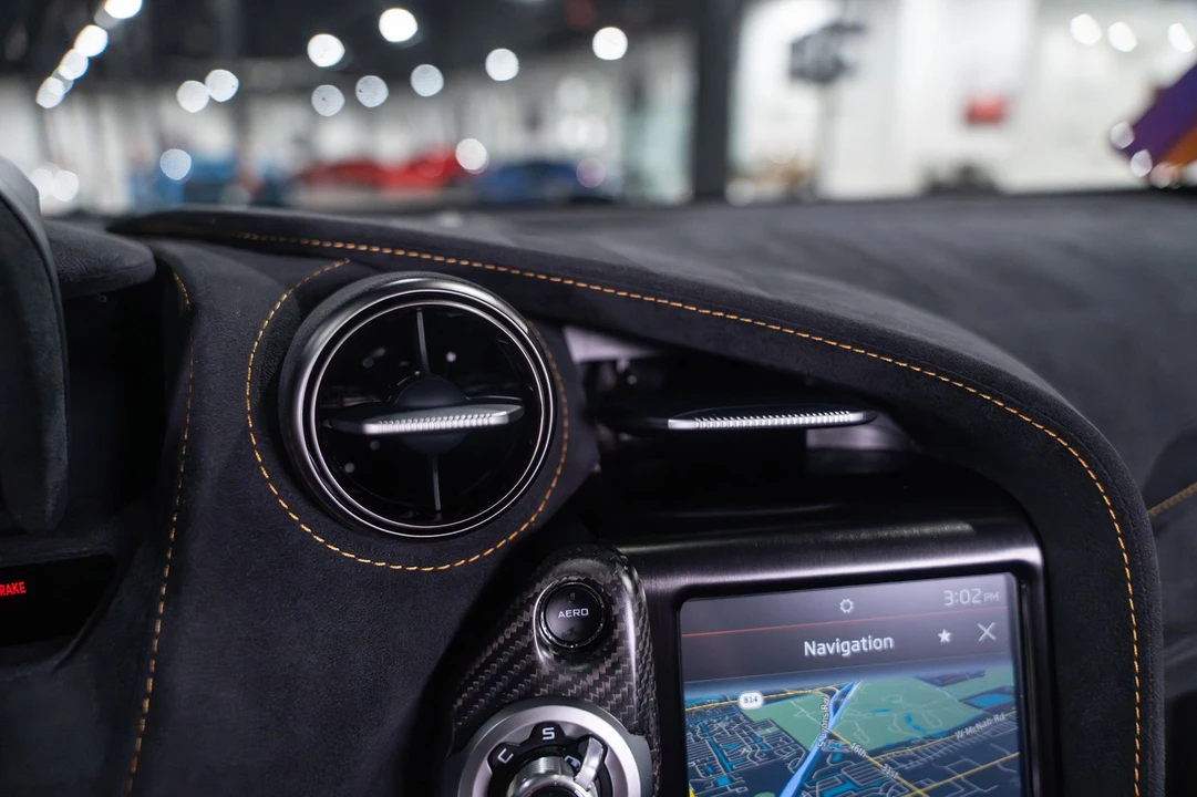 2021 McLaren 765LT - Image 24 of 31