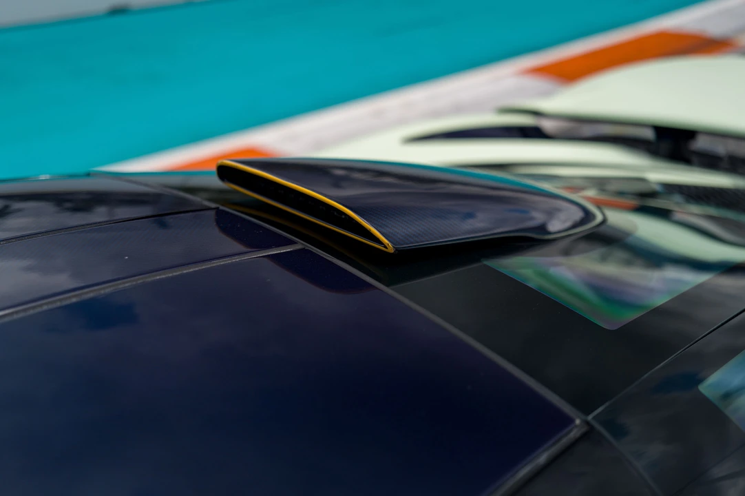 2021 McLaren 765LT - Image 28 of 31
