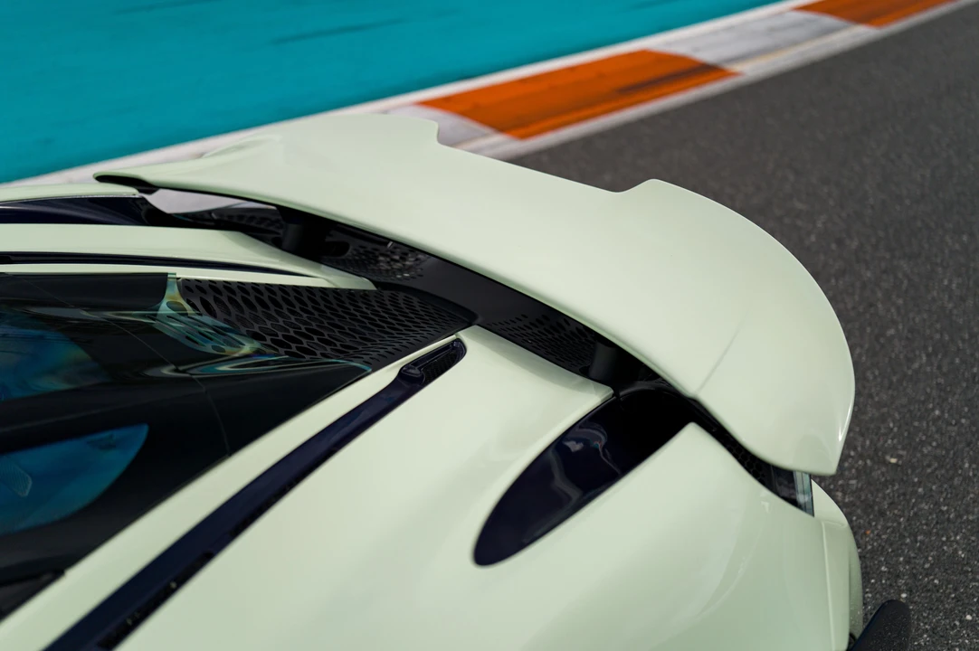 2021 McLaren 765LT - Image 26 of 31