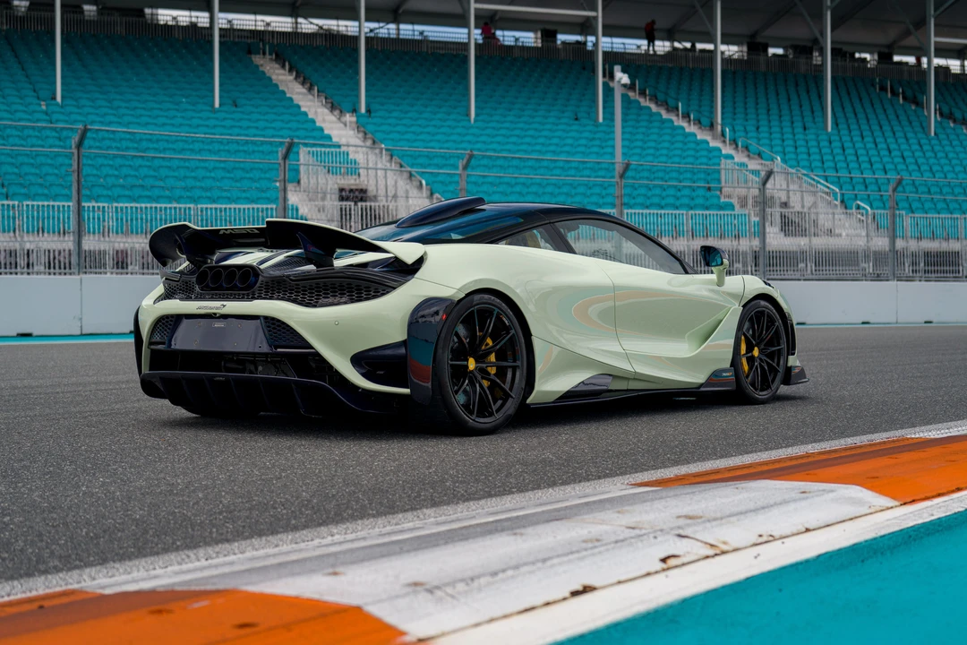 2021 McLaren 765LT - Image 20 of 31