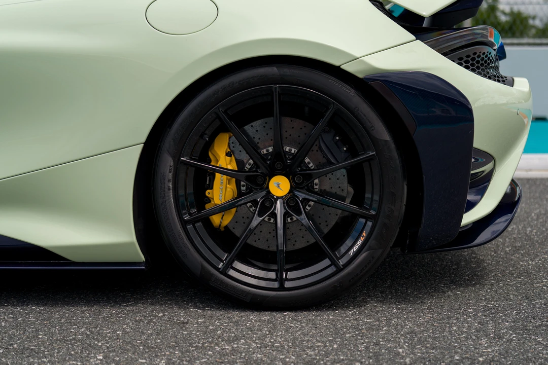 2021 McLaren 765LT - Image 31 of 31