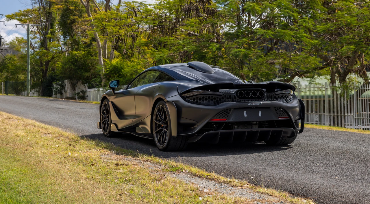2021 McLaren 765LT - Image 16 of 31