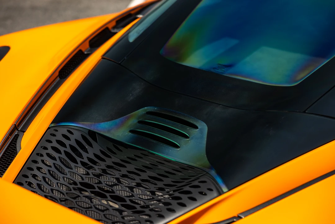 2021 McLaren 765LT - Image 17 of 31