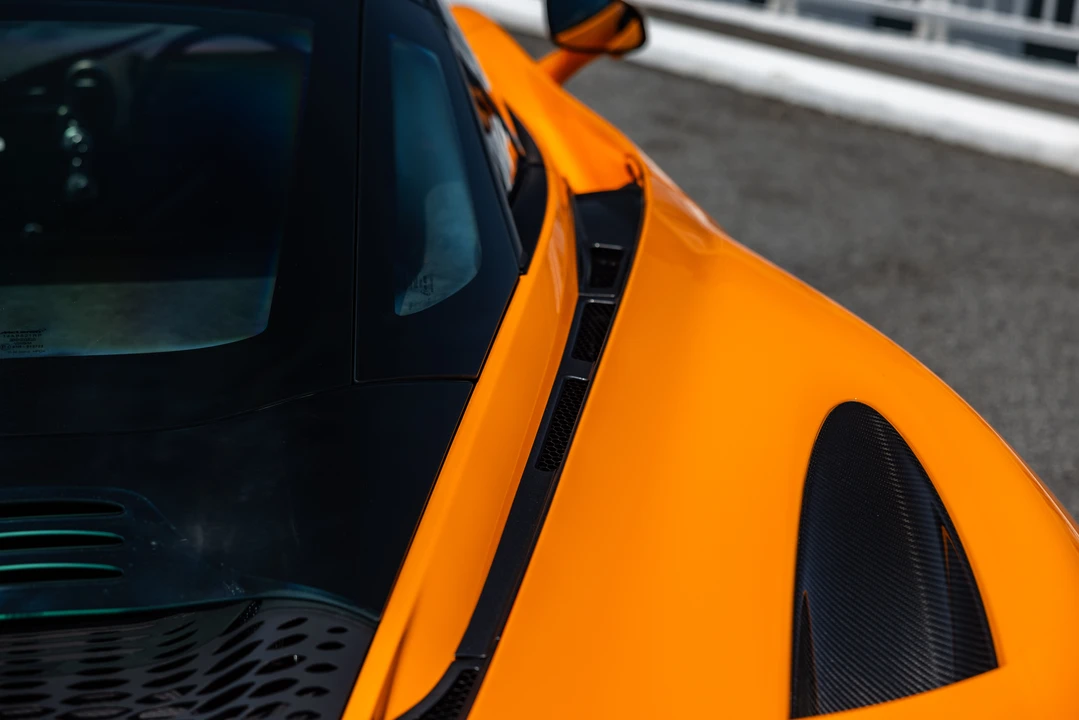 2021 McLaren 765LT - Image 20 of 31