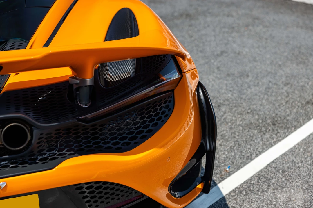 2021 McLaren 765LT - Image 24 of 31