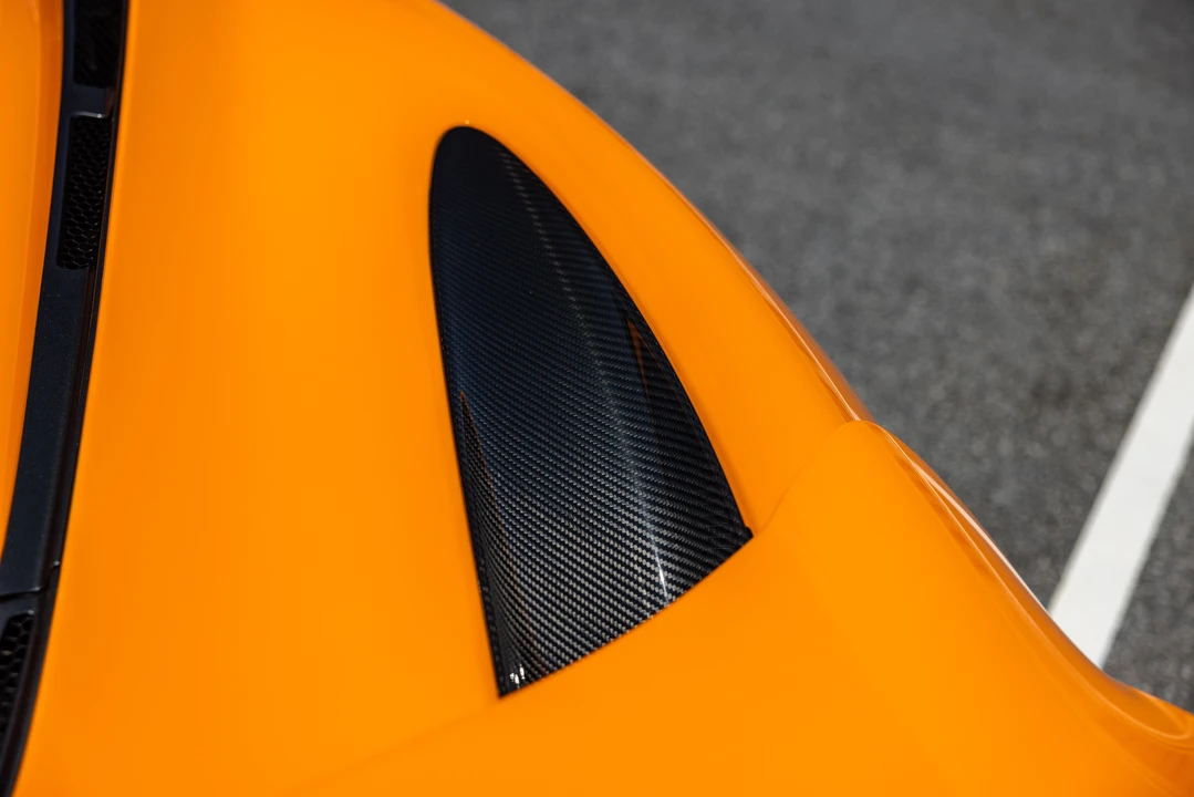 2021 McLaren 765LT - Image 29 of 31