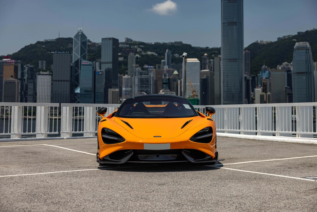 2021 McLaren 765LT - Image 2 of 31