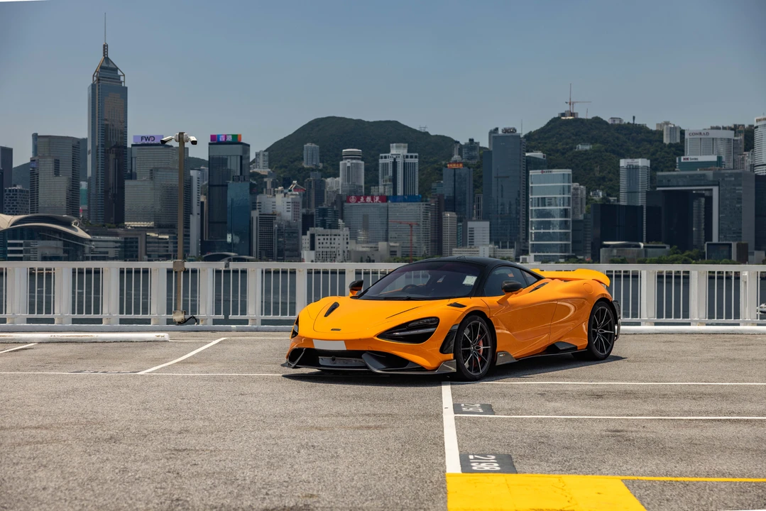 2021 McLaren 765LT - Image 9 of 31
