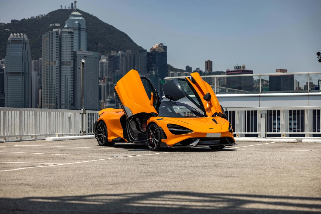 2021 McLaren 765LT - Image 11 of 31