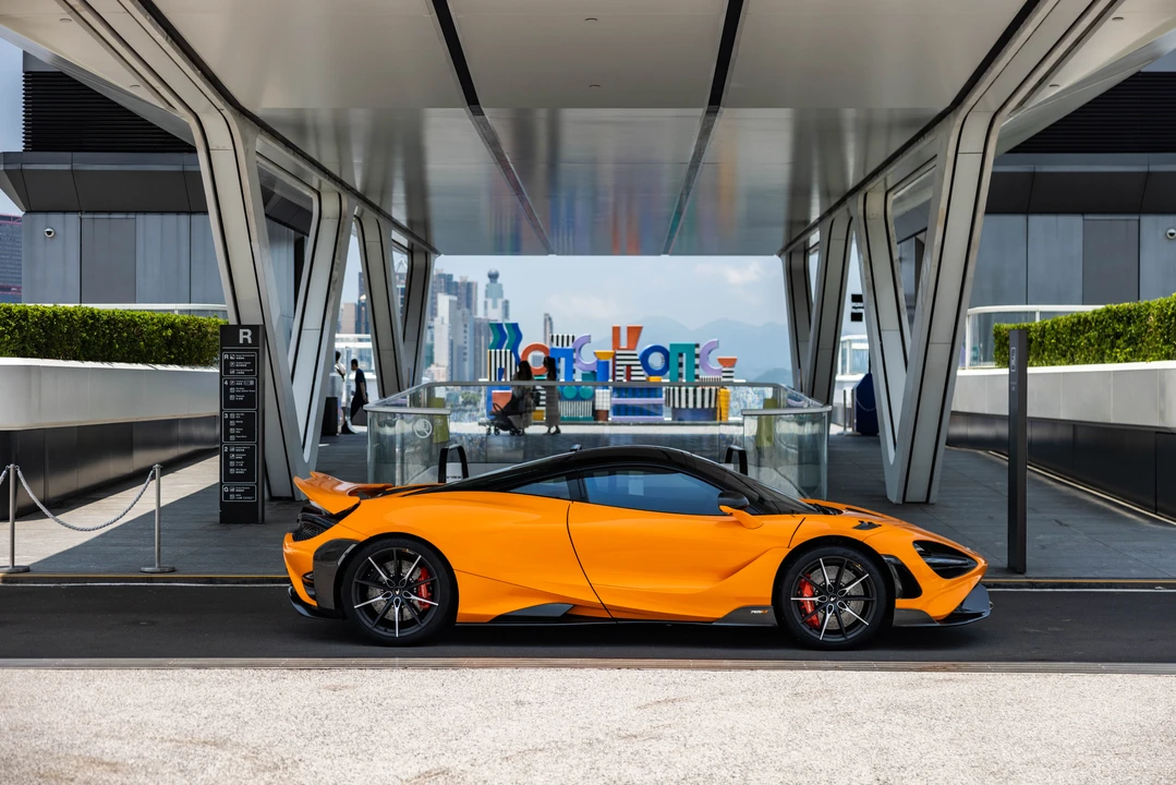 2021 McLaren 765LT - Image 4 of 31
