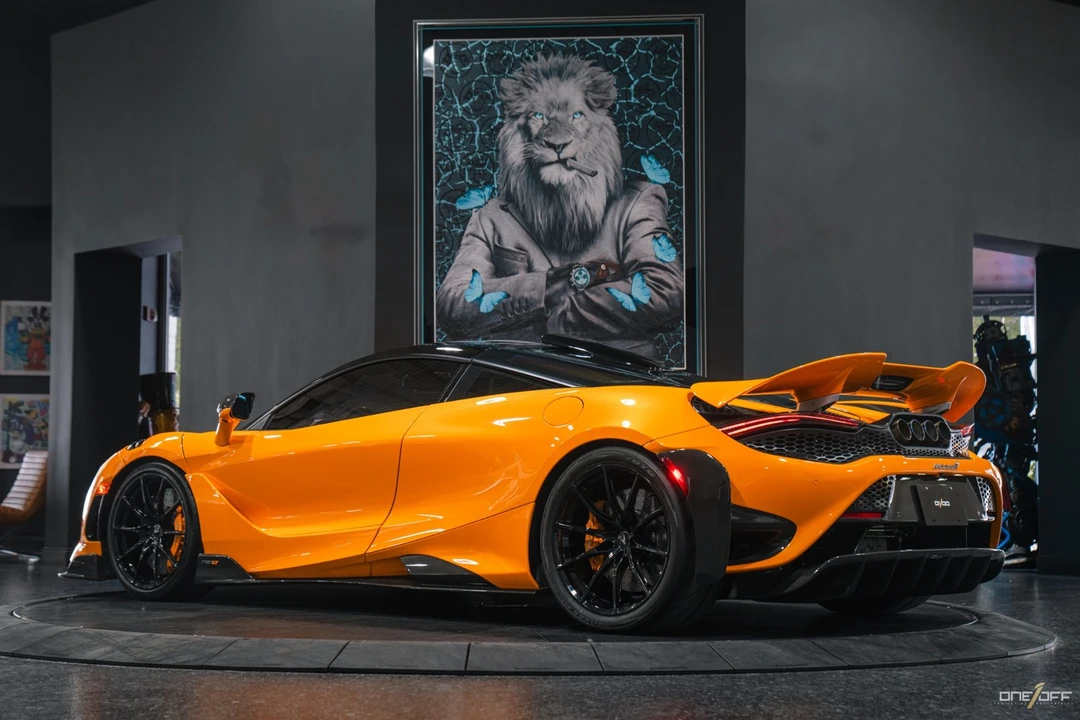 2021 McLaren 765LT - Image 11 of 21