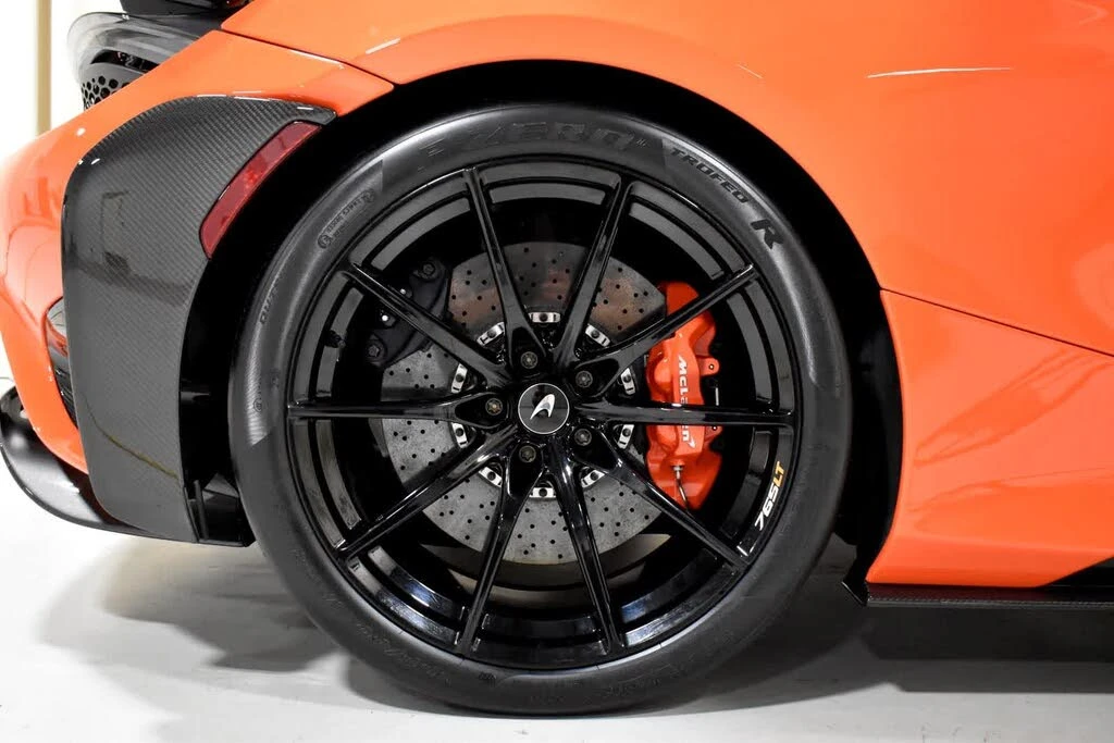 2021 McLaren 765LT - Image 22 of 31