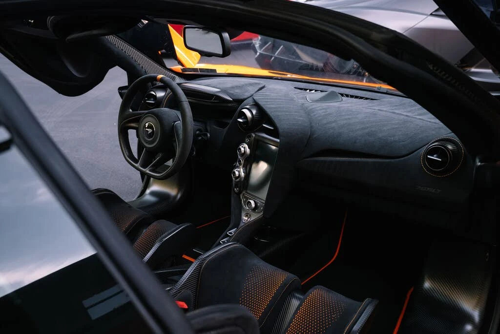 2021 McLaren 765LT - Image 16 of 31