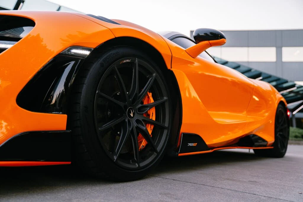 2021 McLaren 765LT - Image 27 of 31