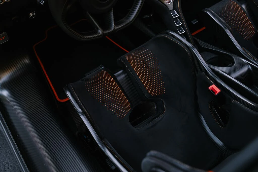 2021 McLaren 765LT - Image 19 of 31