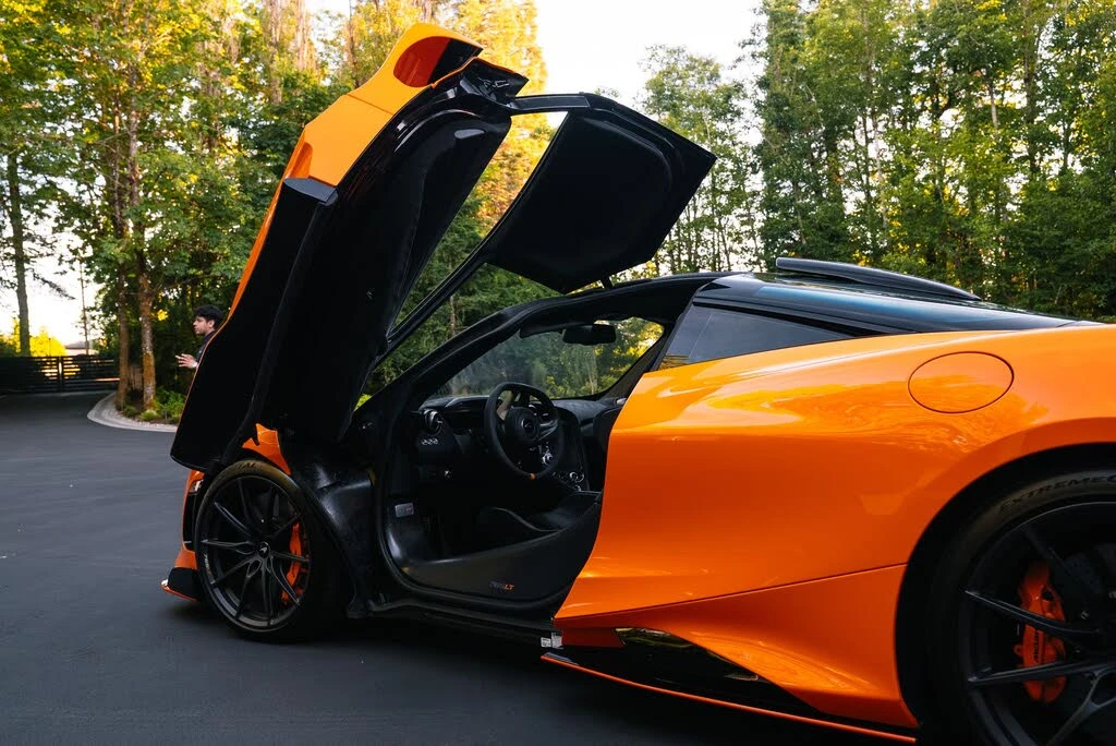 2021 McLaren 765LT - Image 11 of 31