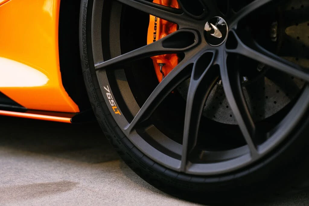 2021 McLaren 765LT - Image 28 of 31