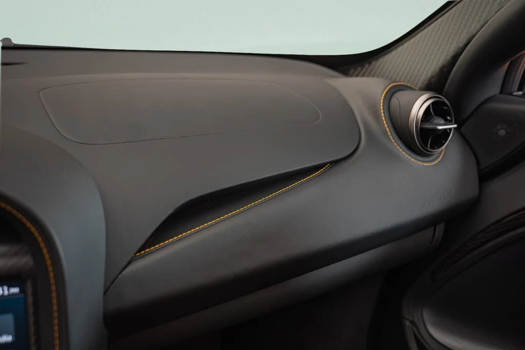 2021 McLaren 765LT - Image 17 of 21