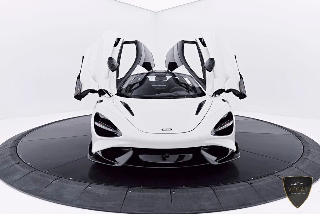 2021 McLaren 765LT - Image 18 of 31