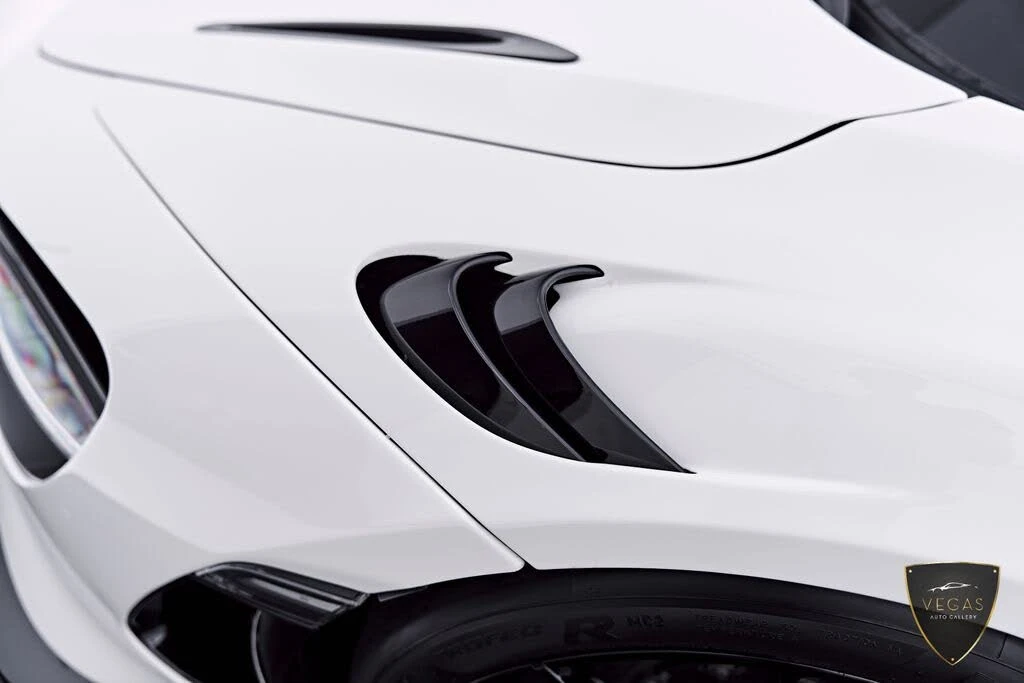 2021 McLaren 765LT - Image 30 of 31
