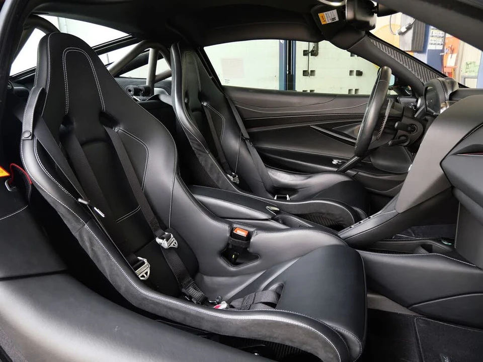 2021 McLaren 765LT - Image 29 of 31