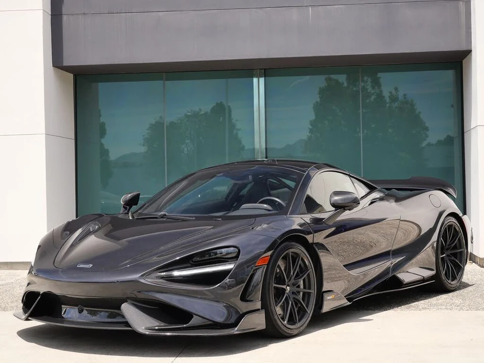 2021 McLaren 765LT - Image 27 of 31