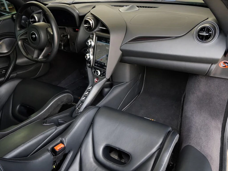 2021 McLaren 765LT - Image 10 of 31
