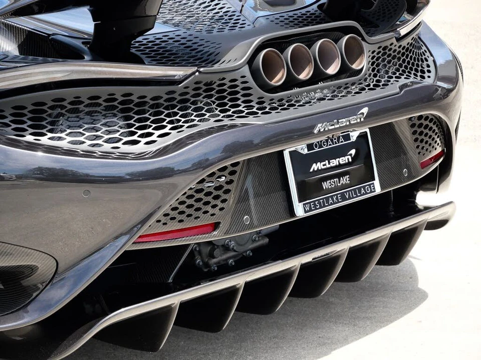 2021 McLaren 765LT - Image 17 of 31