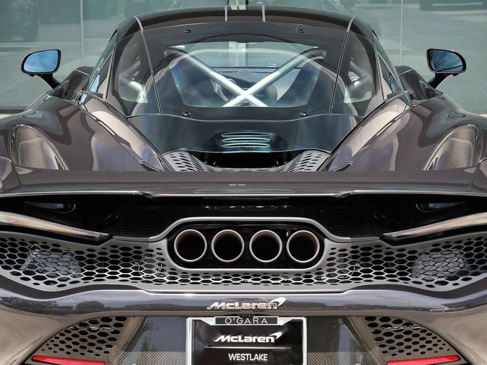 2021 McLaren 765LT - Image 15 of 31