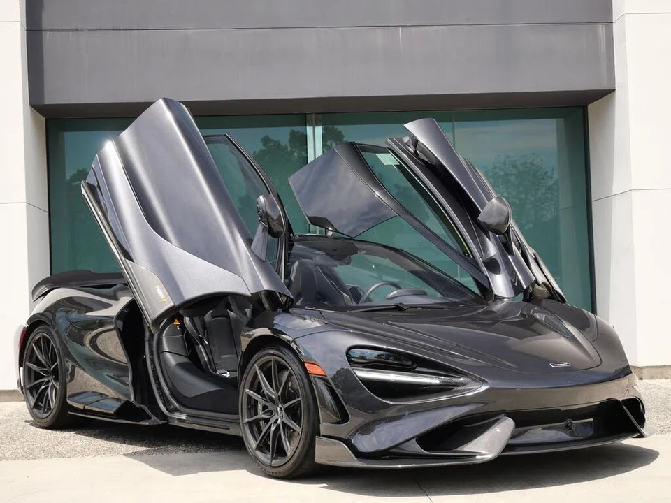 2021 McLaren 765LT - Image 26 of 31