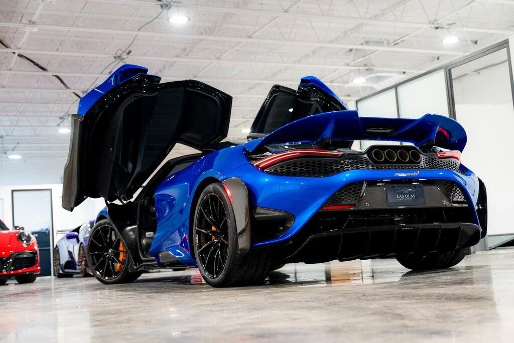 2021 McLaren 765LT - Image 26 of 31